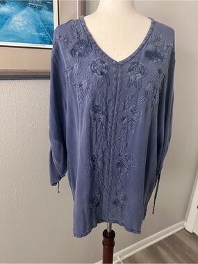 Embroidered V-Neck Tunic in Dusty Blue